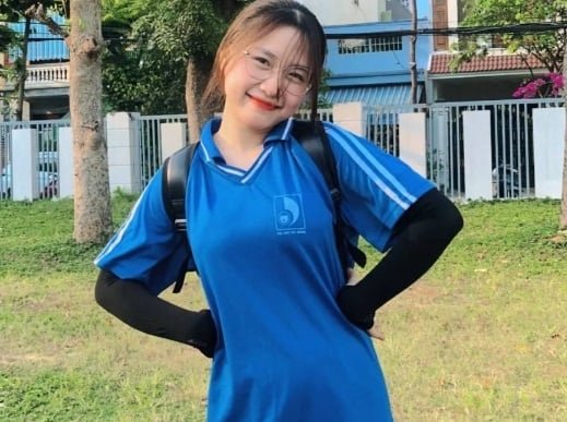 Cái mông của Dương Thị Minh hấp dẫn và ngon làm sao